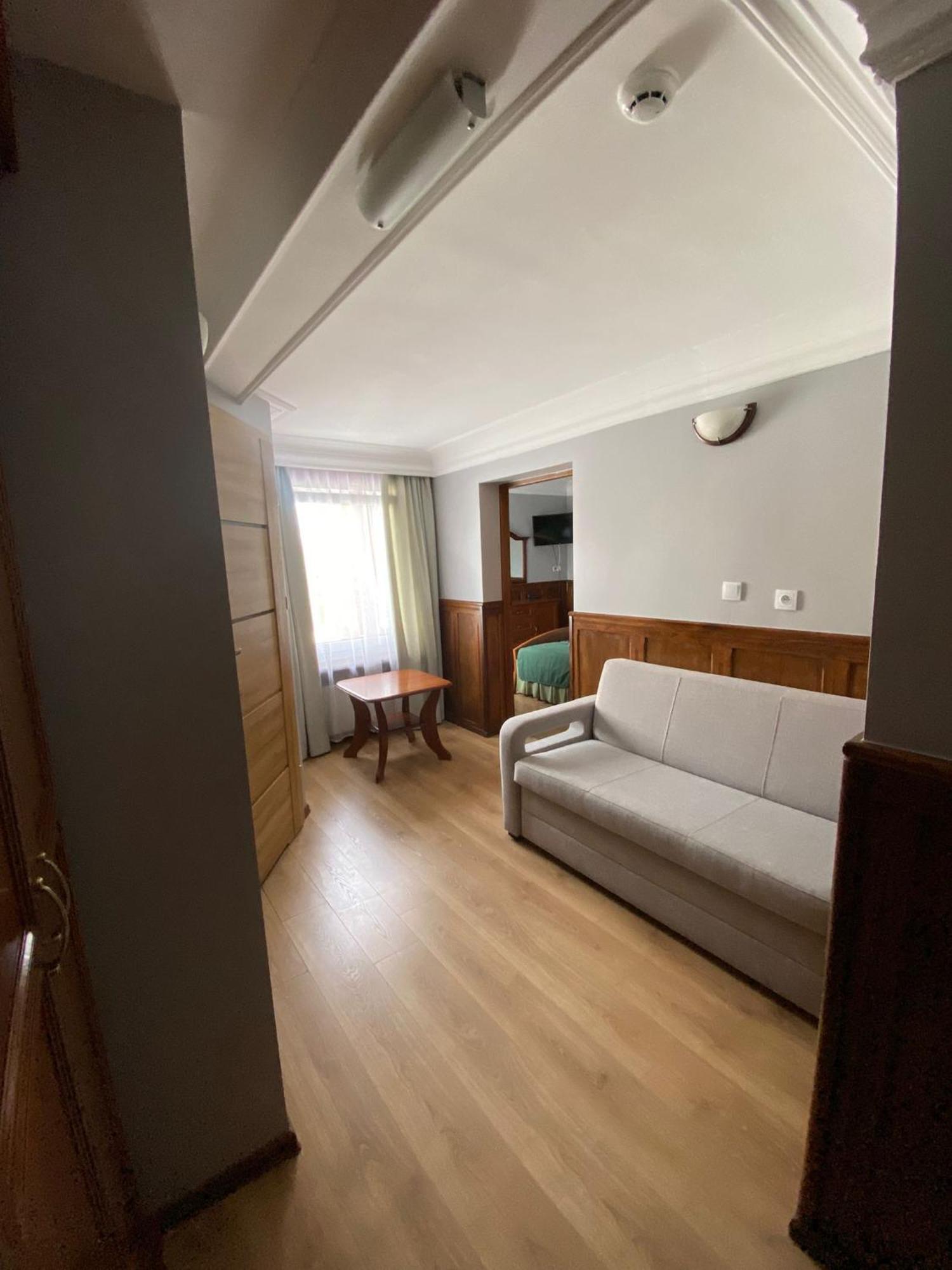 Hotel Kresowianka 科宁 外观 照片